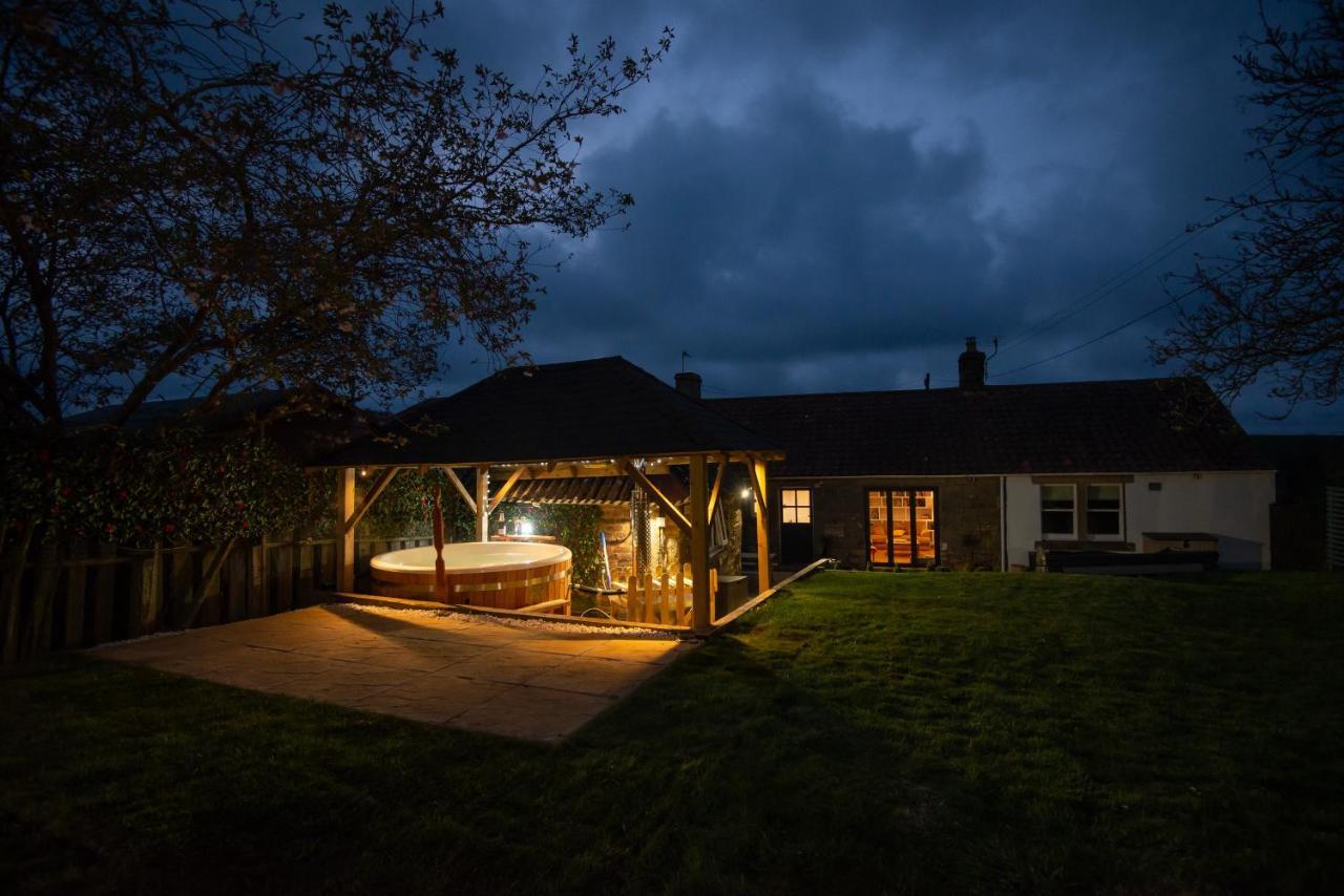 East Cottage * Wood Burning Hot Tub * Garden St Andrews Bagian luar foto